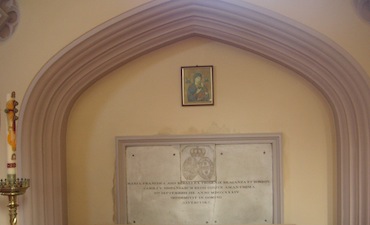 Memorial to Queen Maria Francisca